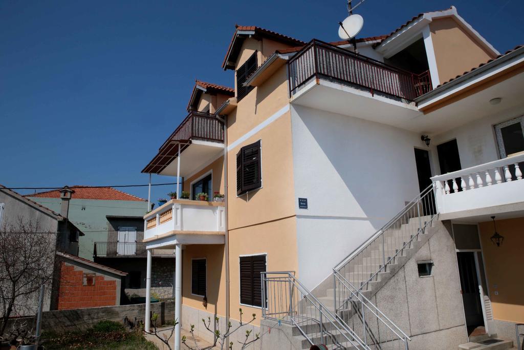 Apartment Ella Vodice Exterior foto